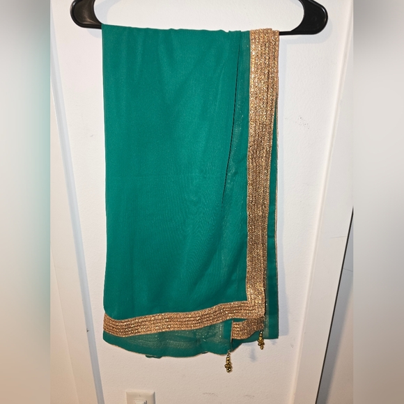 Sangeet Outfit for Guest - Picture 10 of 13